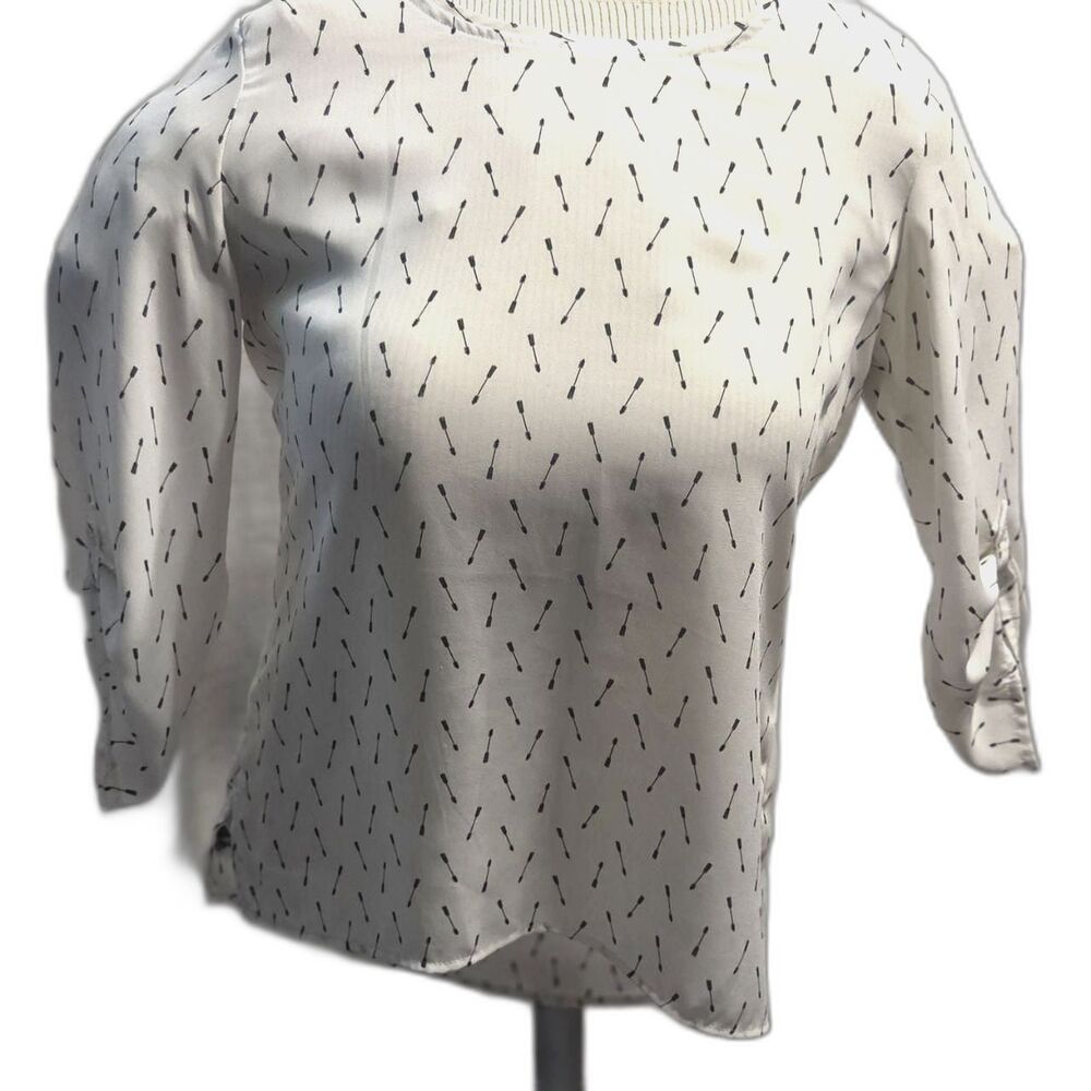 white lightweight blouse with black matchstick/arrow pattern